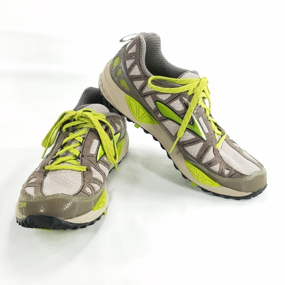 brooks cascadia 8 womens on sale
